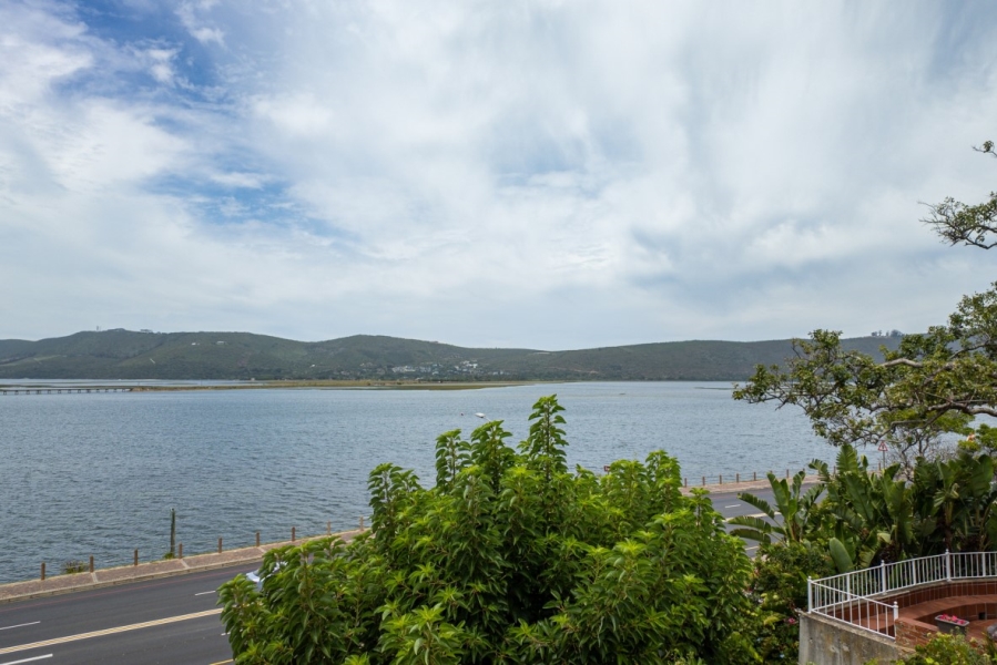 5 Bedroom Property for Sale in Paradise Western Cape